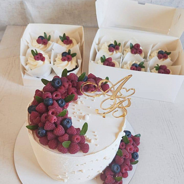 «Пиршество ягод» купить - домодедово.сладкоежкин.рф