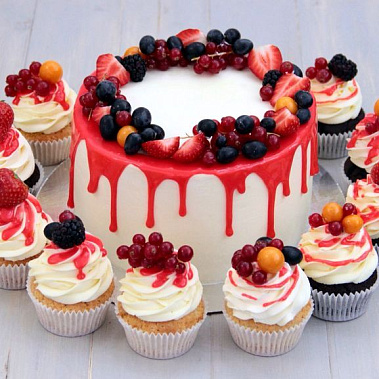 Торт глазурь и ягоды купить - домодедово.сладкоежкин.рф